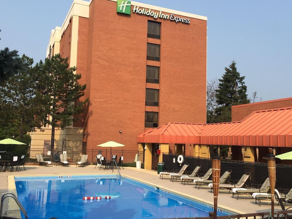 Radisson Hotel Шаумбърг Екстериор снимка