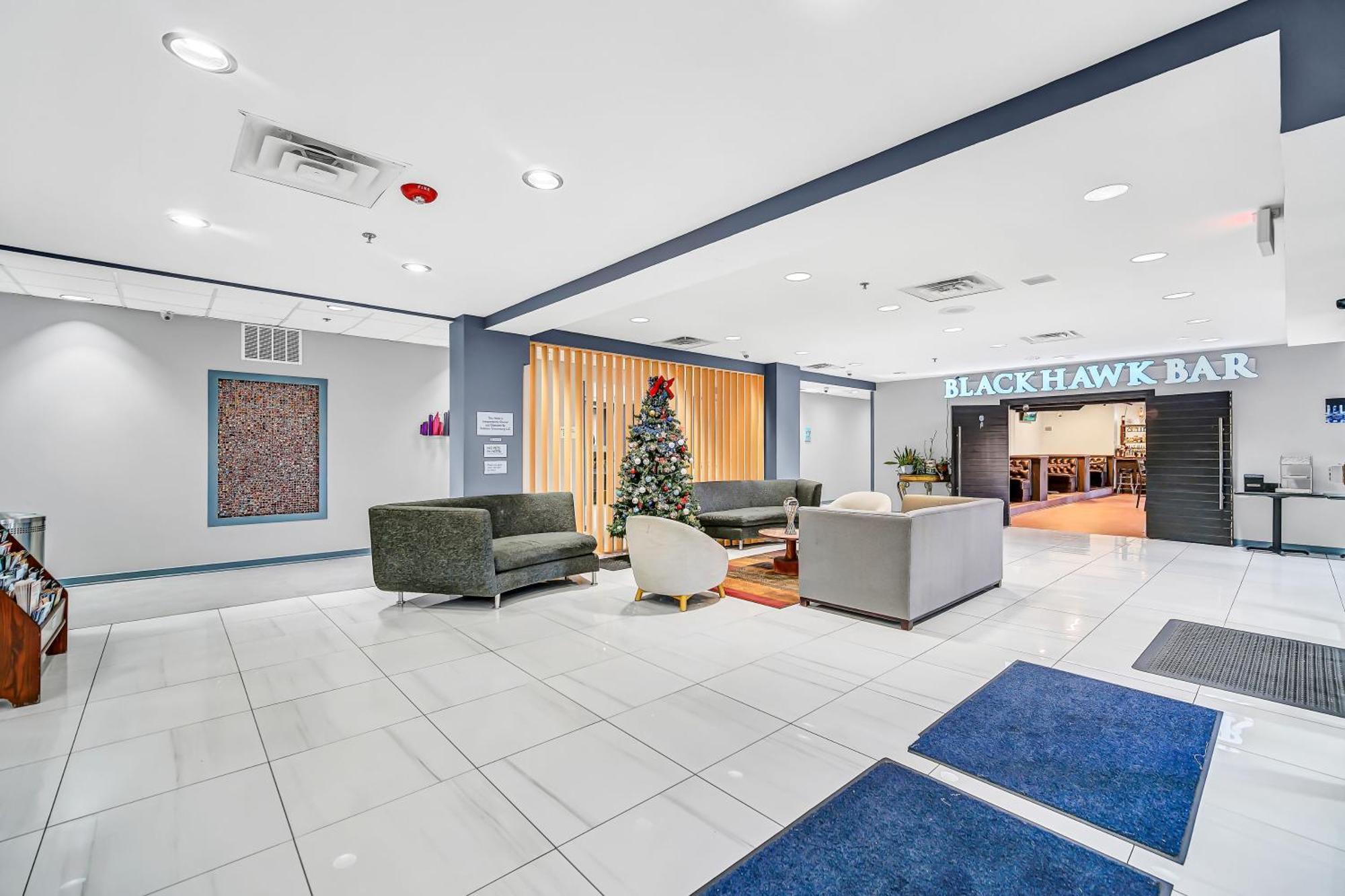 Radisson Hotel Шаумбърг Екстериор снимка